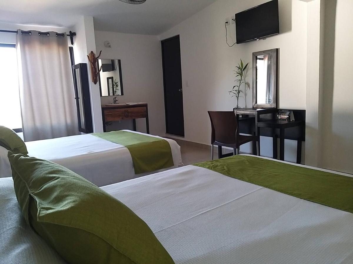Hotel D Marco Exxpres Palenque Kültér fotó