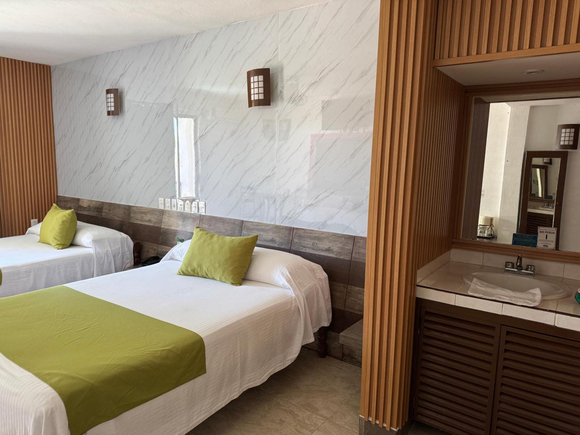 Hotel D Marco Exxpres Palenque Kültér fotó