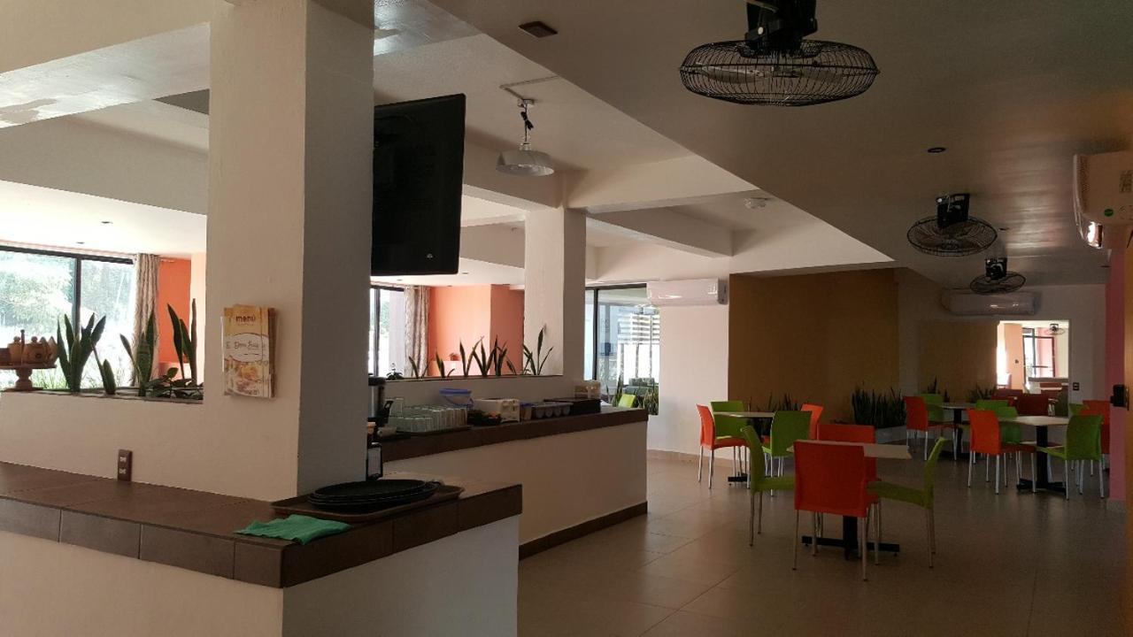 Hotel D Marco Exxpres Palenque Kültér fotó