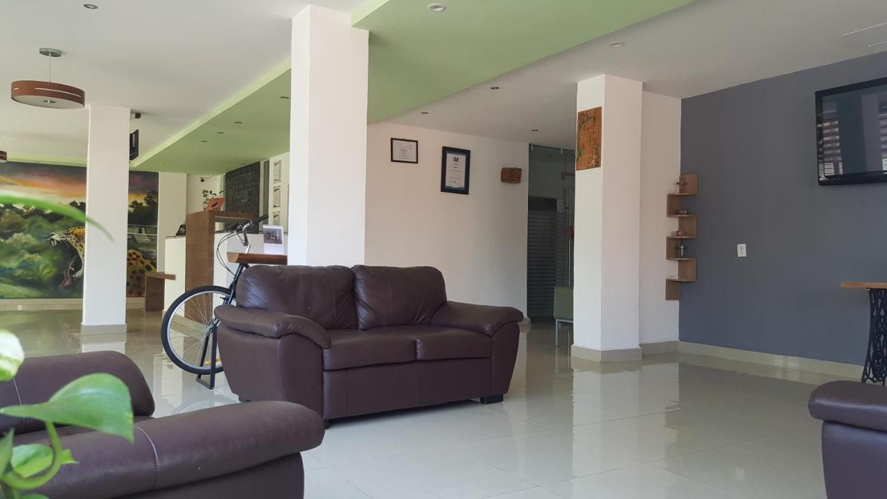 Hotel D Marco Exxpres Palenque Kültér fotó