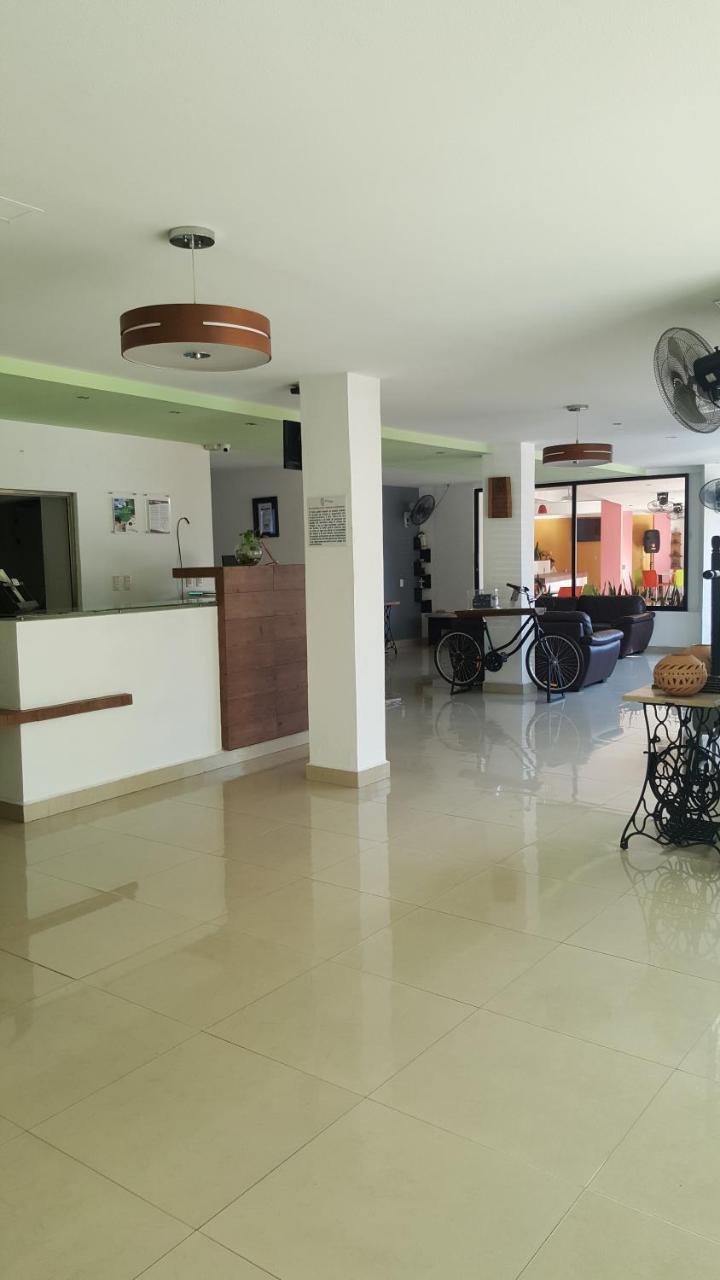Hotel D Marco Exxpres Palenque Kültér fotó